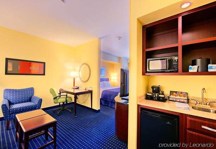 Springhill Suites By Marriott Эль-Пасо Номер фото